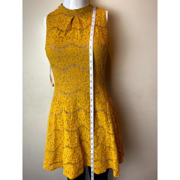Love & Fire Womens Fit & Flare Lace Mini Dress Sleeveless Back Zip Yellow Size M - Picture 3 of 8